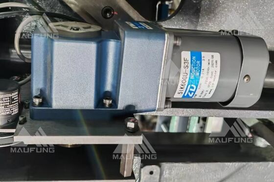 Máquina automática de corte de três facas Janpanese Keyance Sistema de controle PLC Sistema ISM de acoplagem escalável