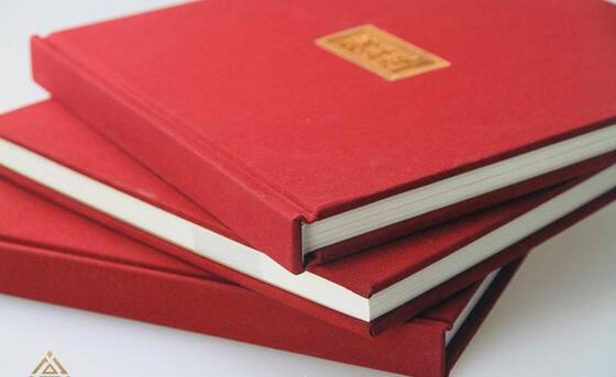 Maufung MF-PCM560EV Máquina hidráulica redonda para reprimir livros para livros bíblicos