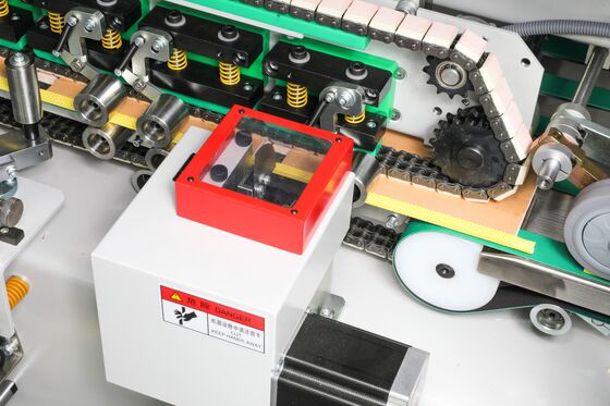 Máquina de embalagem de papel traseiro