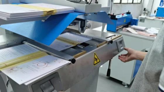 Máquina de Arredondamento de Livros da Bíblia MF-PRM420